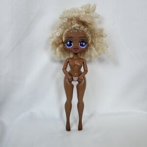 LOL Surprise! Holiday‎ OMG 2021 Collector NYE Queen Curly Hair Nude Fashion Doll